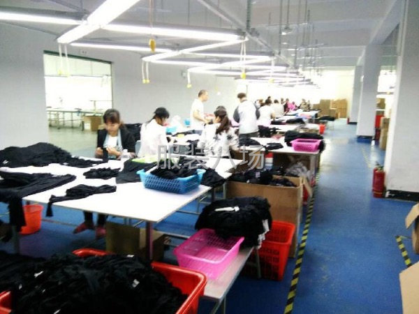 江西信丰实力服装工厂，诚寻优质服装服饰零售客户共谋发展